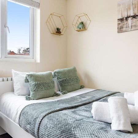Twickenham Homes Isleworth Luaran gambar