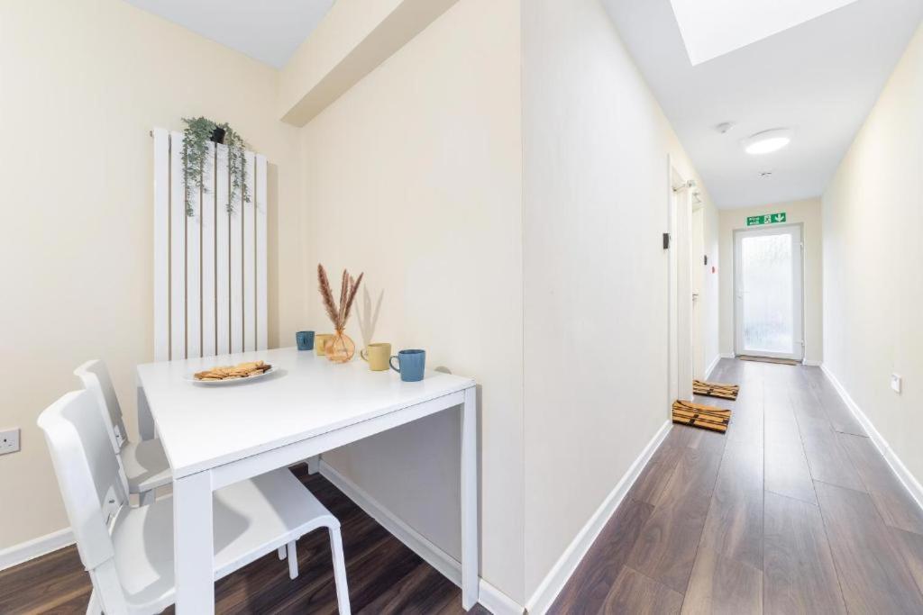 Twickenham Homes Isleworth Luaran gambar
